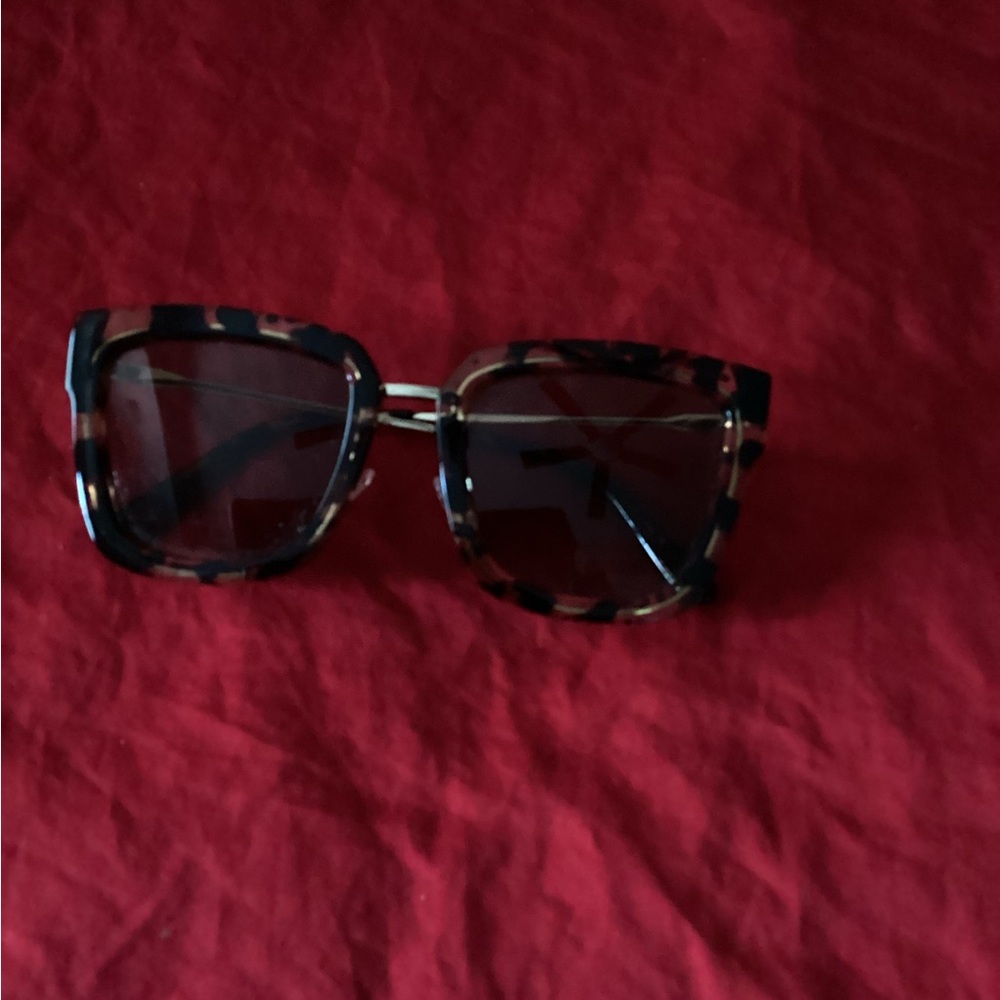 Tortoise Shell Square Sunglasses